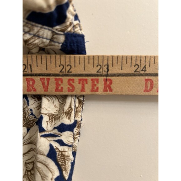 Liz Claiborne Women’s Floral Button Up Long Sleeve Shirt Sz Med Career Office - Picture 3 of 5